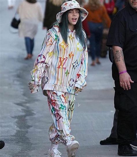 billie eilish skischoen louis vuitton|Billie Eilish street wear.